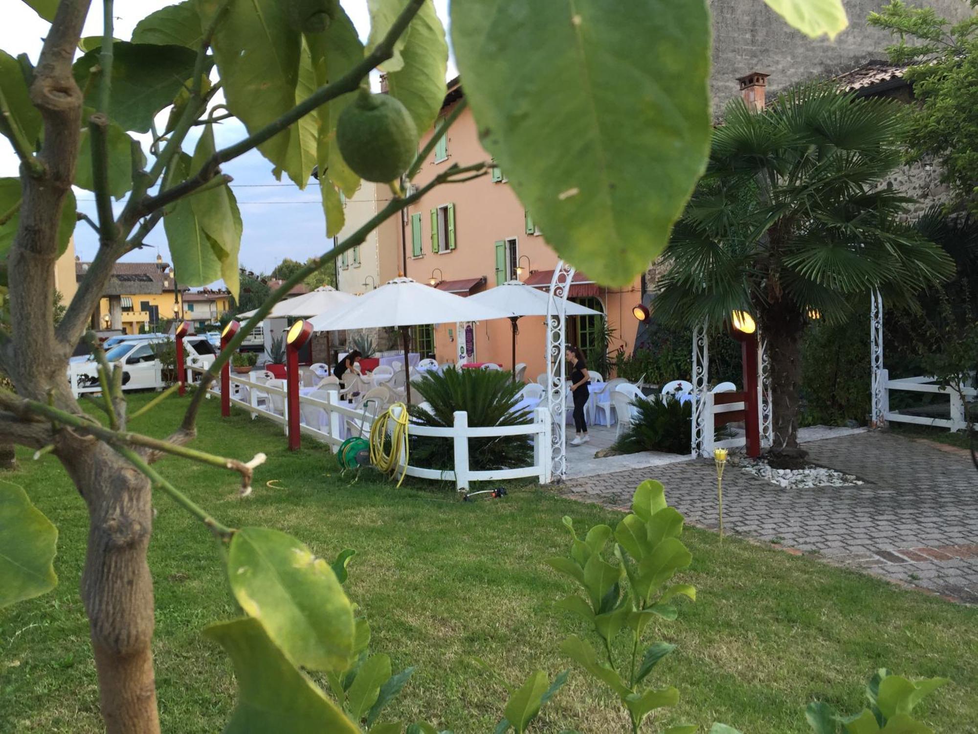 Albergo Al Cacciatore Tortellinando Valeggio sul Mincio Eksteriør bilde