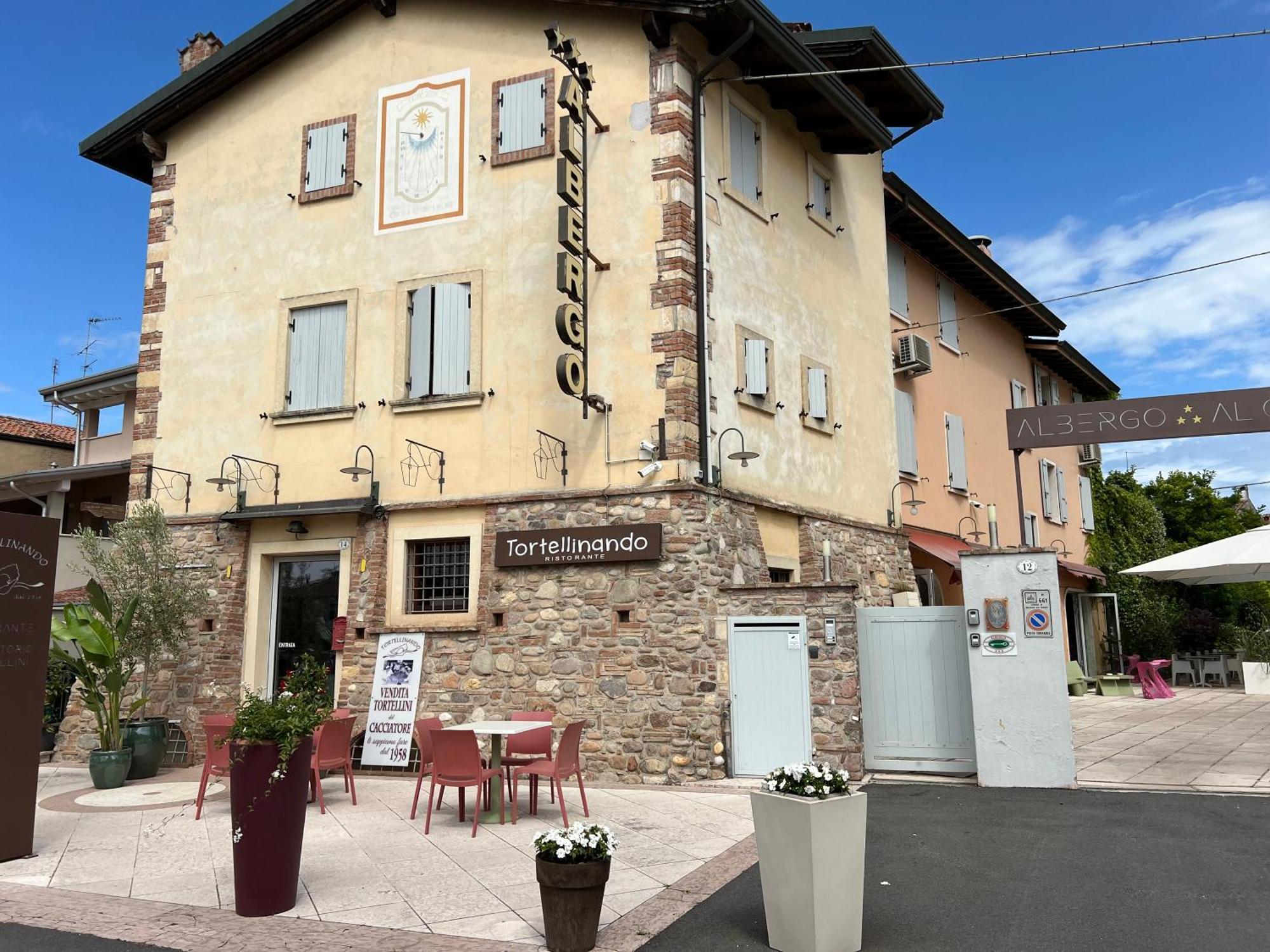 Albergo Al Cacciatore Tortellinando Valeggio sul Mincio Eksteriør bilde
