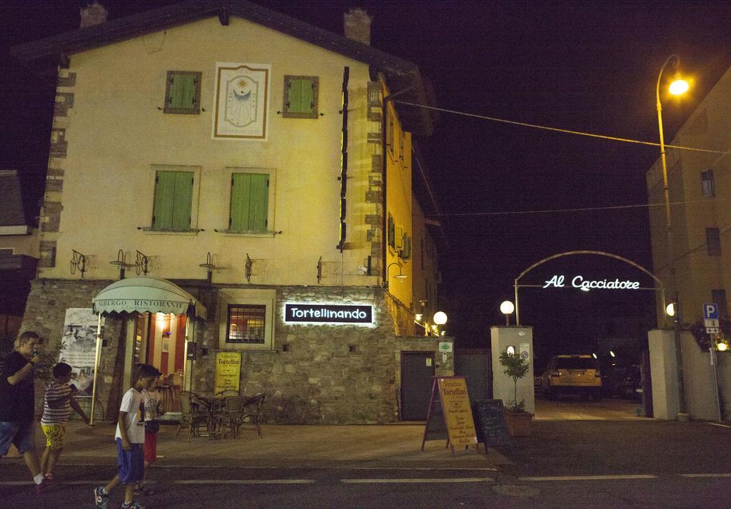 Albergo Al Cacciatore Tortellinando Valeggio sul Mincio Eksteriør bilde